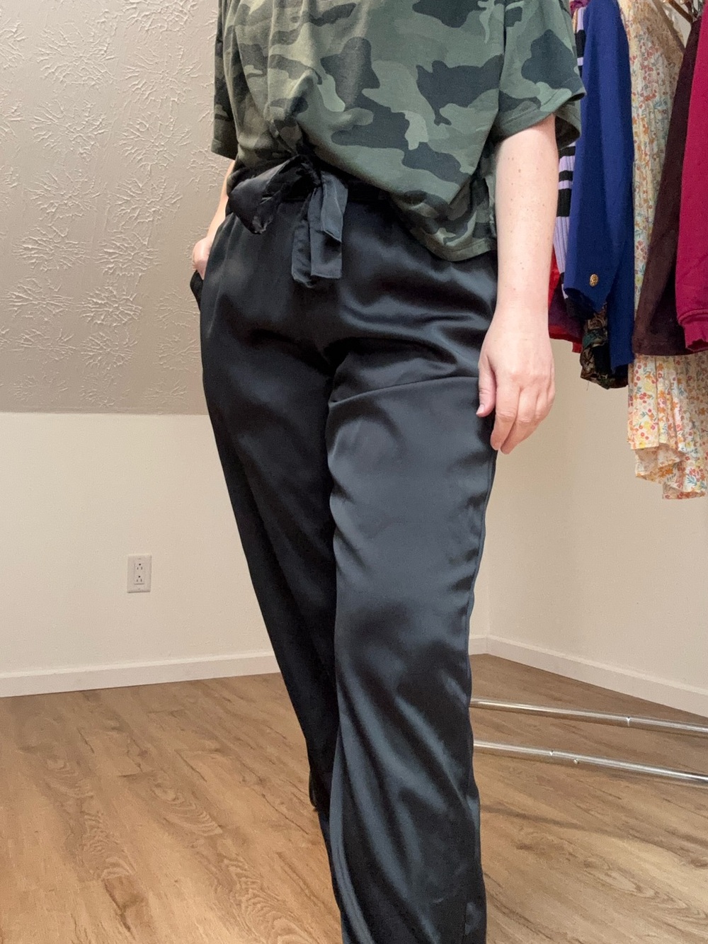 Rachel Zoe chic black satin pull on jogger style trousers, large